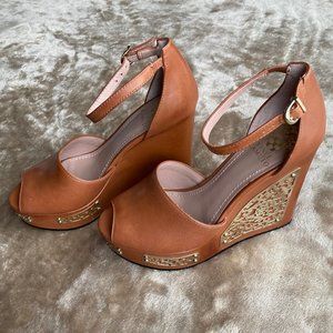 Vince Camuto Gold Plated Cognac Peep Toe Wedge